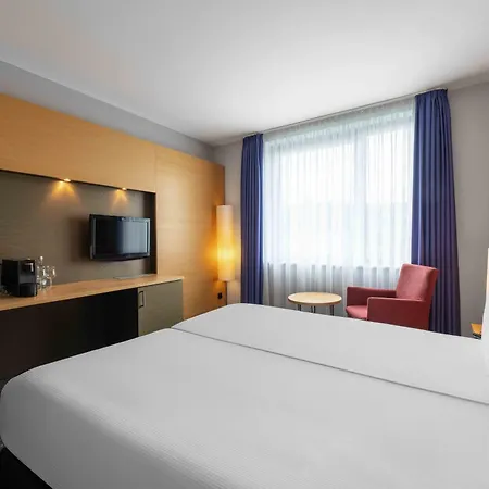 Ramada By Wyndham Essen Hotel Exterior photo