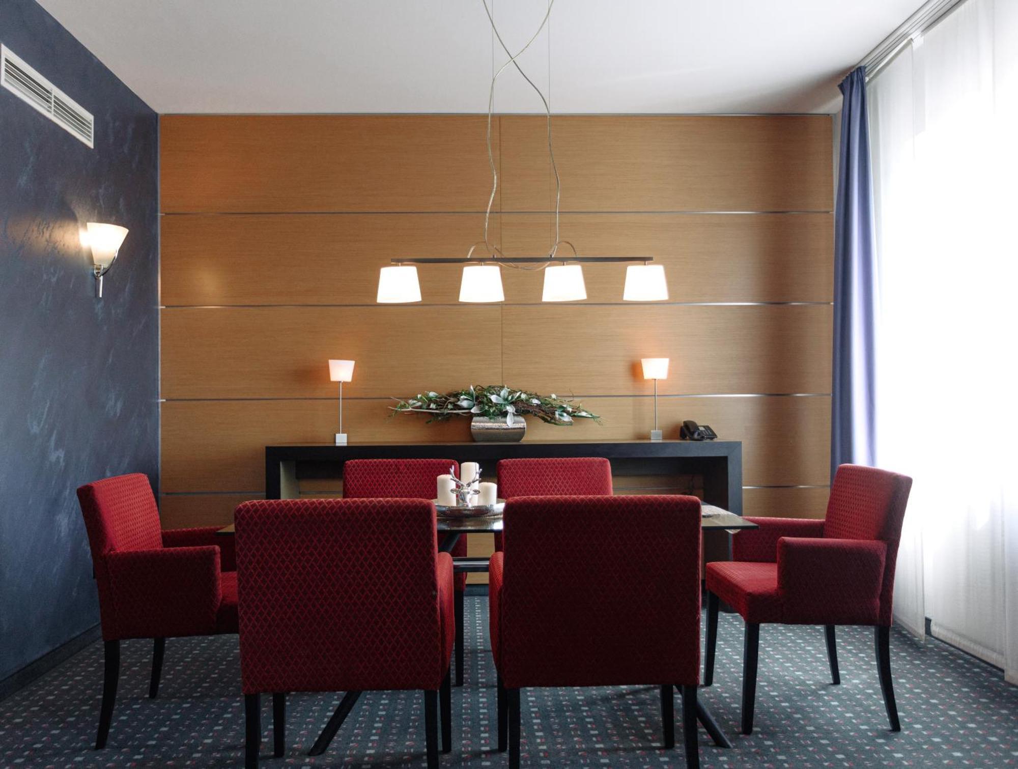 Ramada By Wyndham Hotel