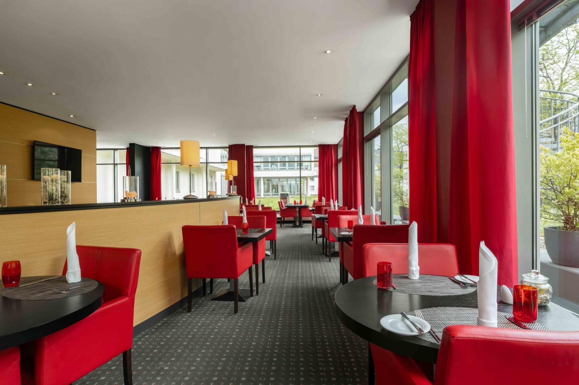 Ramada By Wyndham 4*