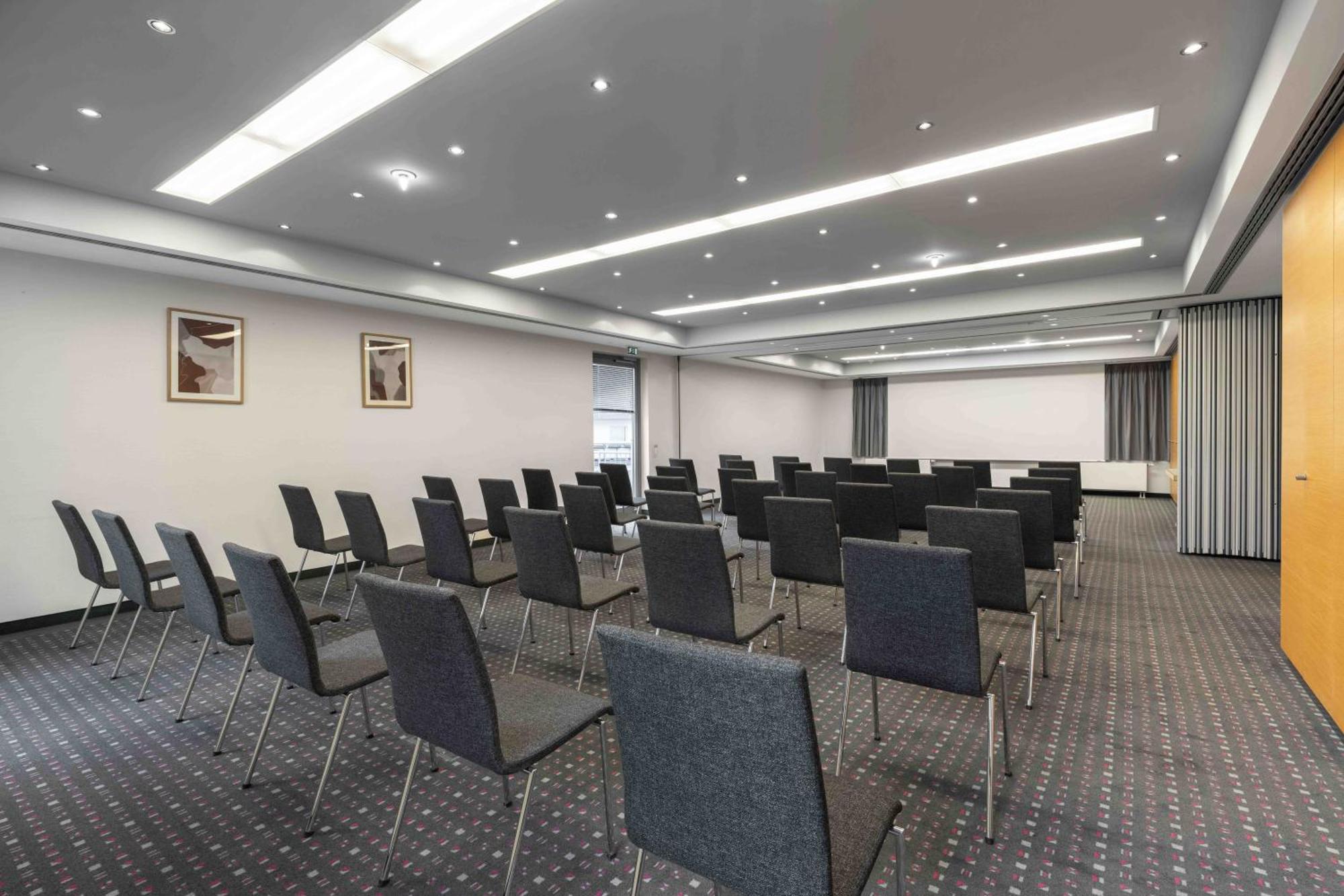Ramada By Wyndham Essen