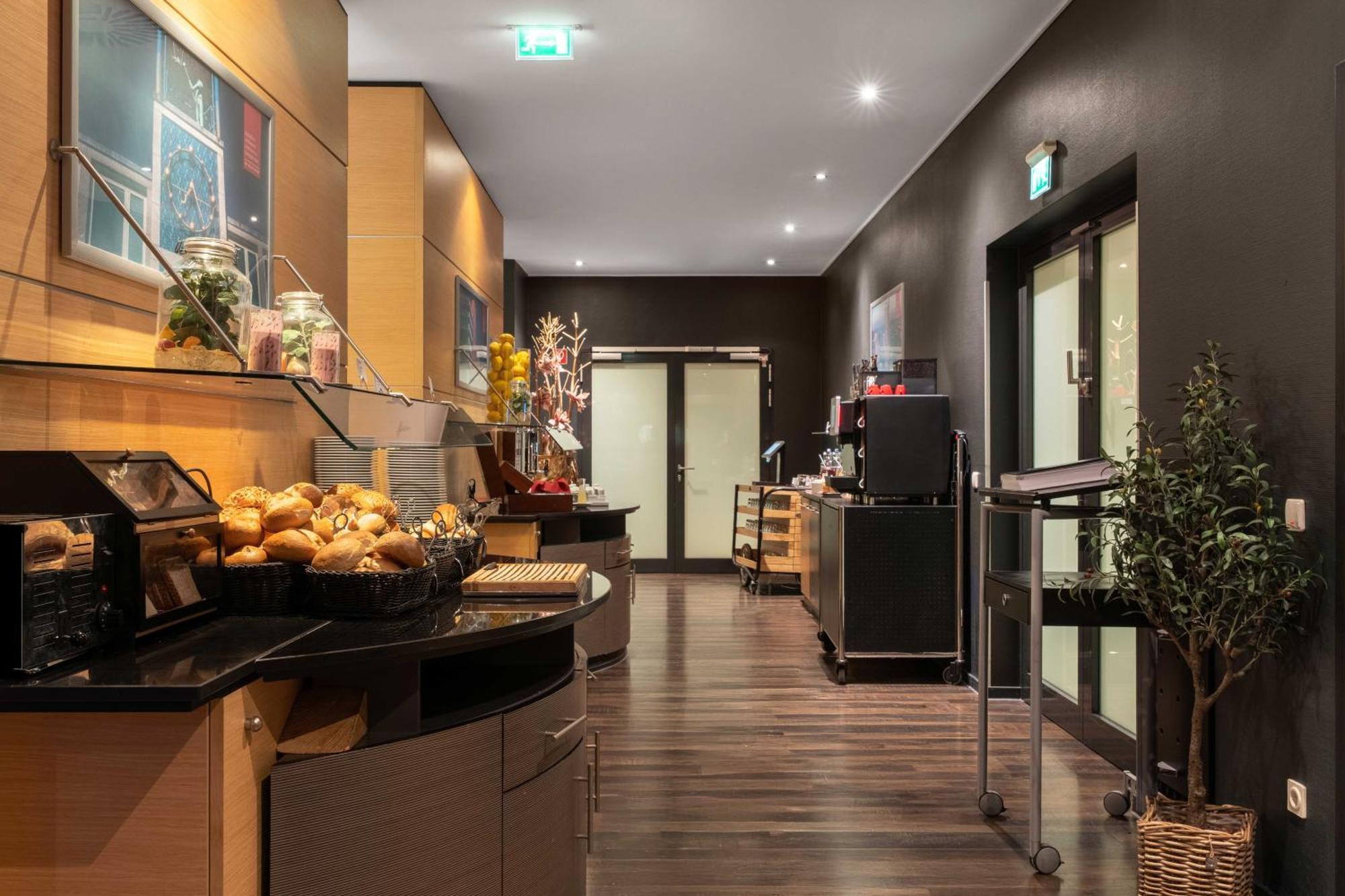 Ramada By Wyndham Hotel Essen