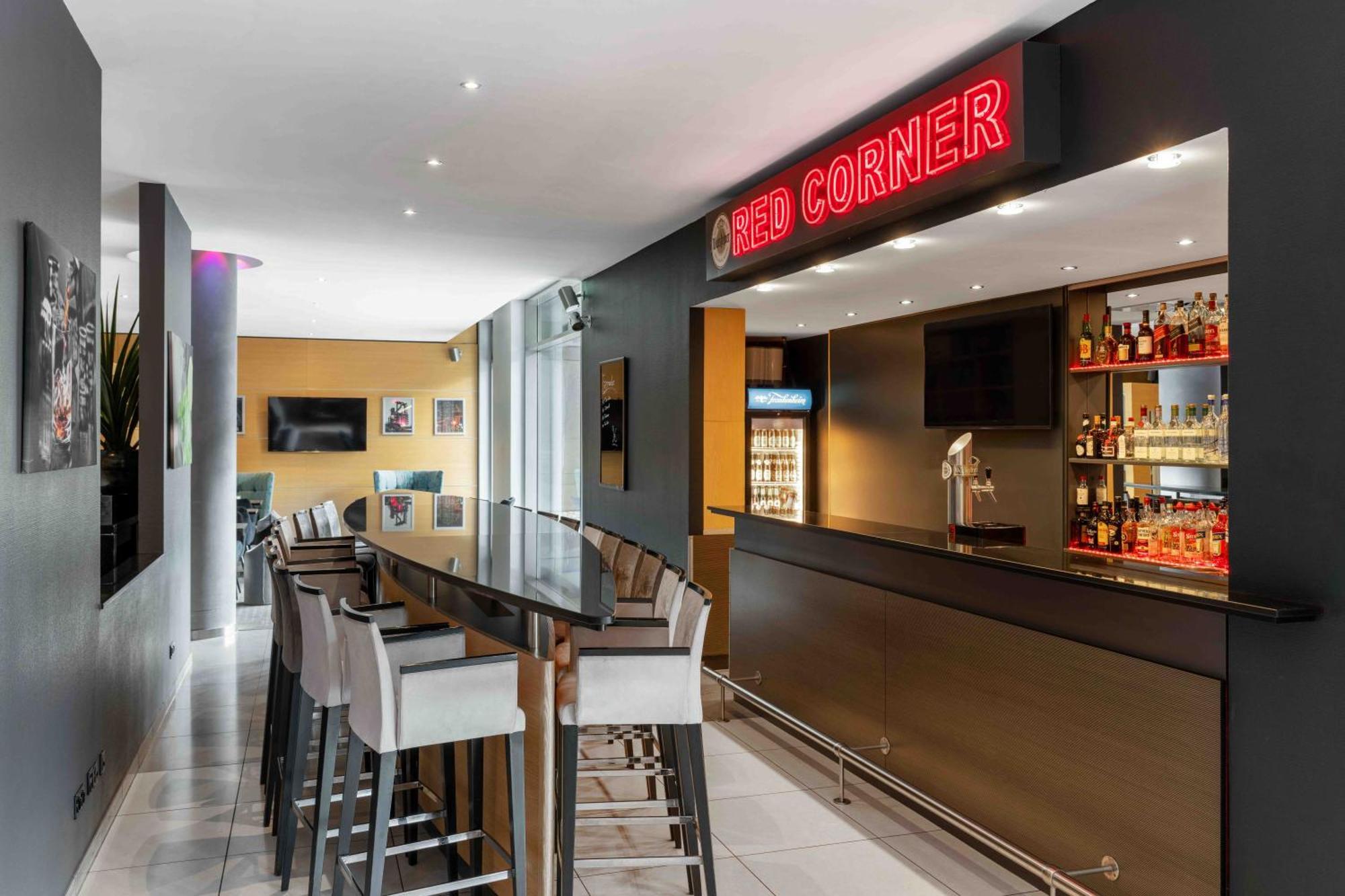 Ramada By Wyndham Hotel 4*